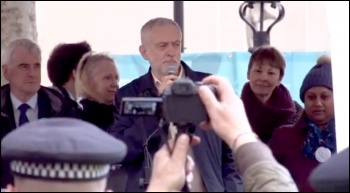 Corbyn-addressing-doctors