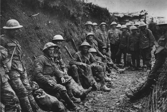 Royal_Irish_Rifles_ration_party_Somme_July_1916