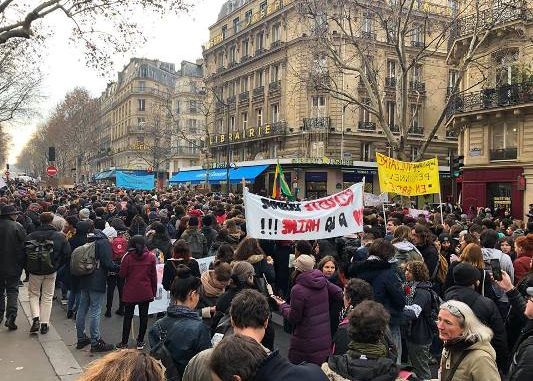 Paris_students_protest_Dec_18