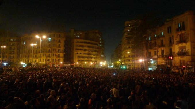 Tahir Square at night (250121)