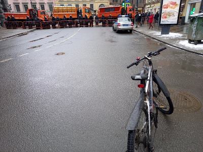 St P police blockade Jan 2021