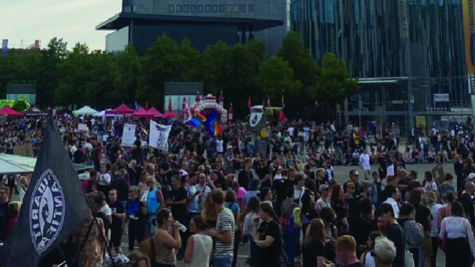 2024-08-28 - IMAGE Big demonstrations against populist right